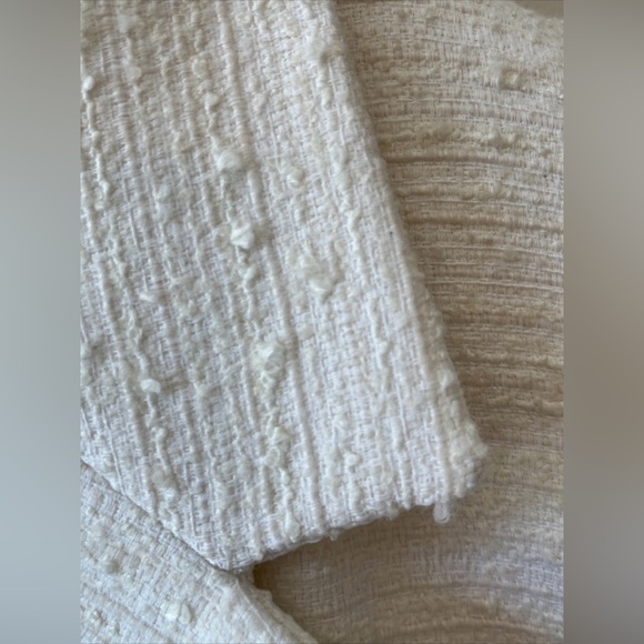 ZARA WOMAN Size XS Textured Cropped Blazer Short Jacket Cream White Gold Buttons - Picture 13 of 13